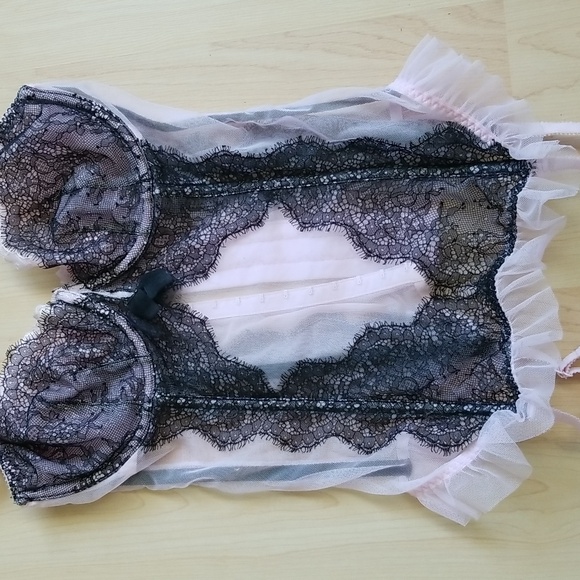 Victoria secret corsets - Picture 2 of 7